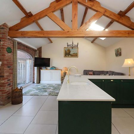 Plough Cottage Driffield Exterior photo